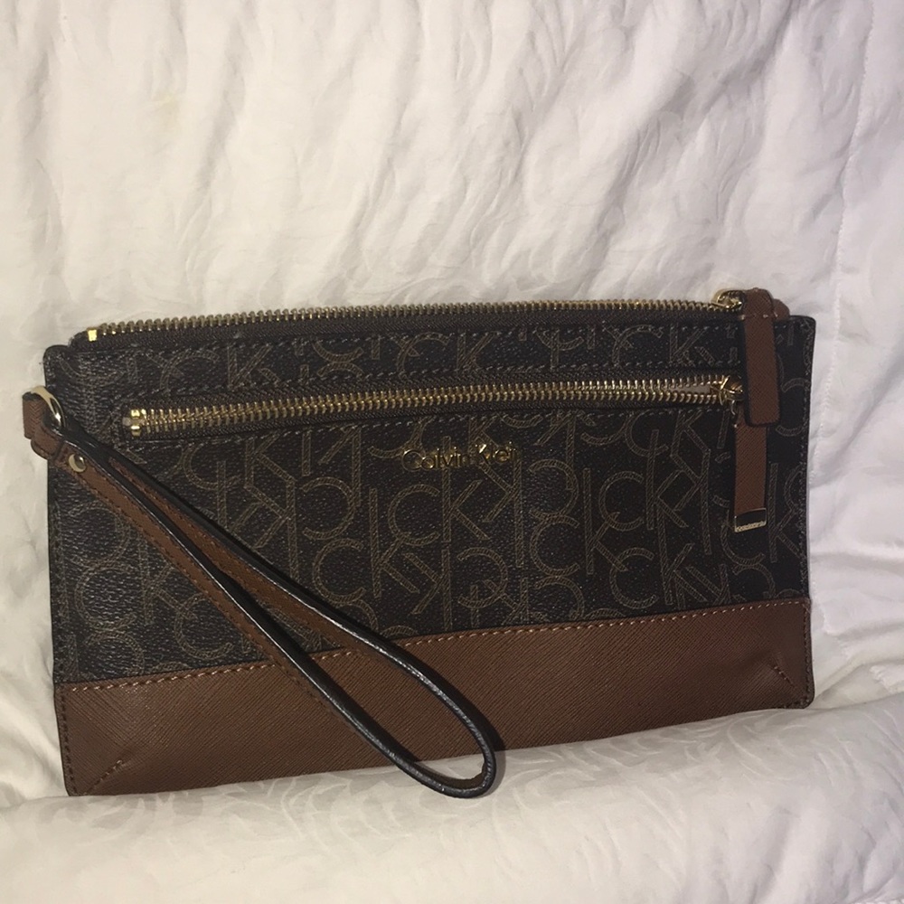 CALVIN KLEIN WALLET ✨